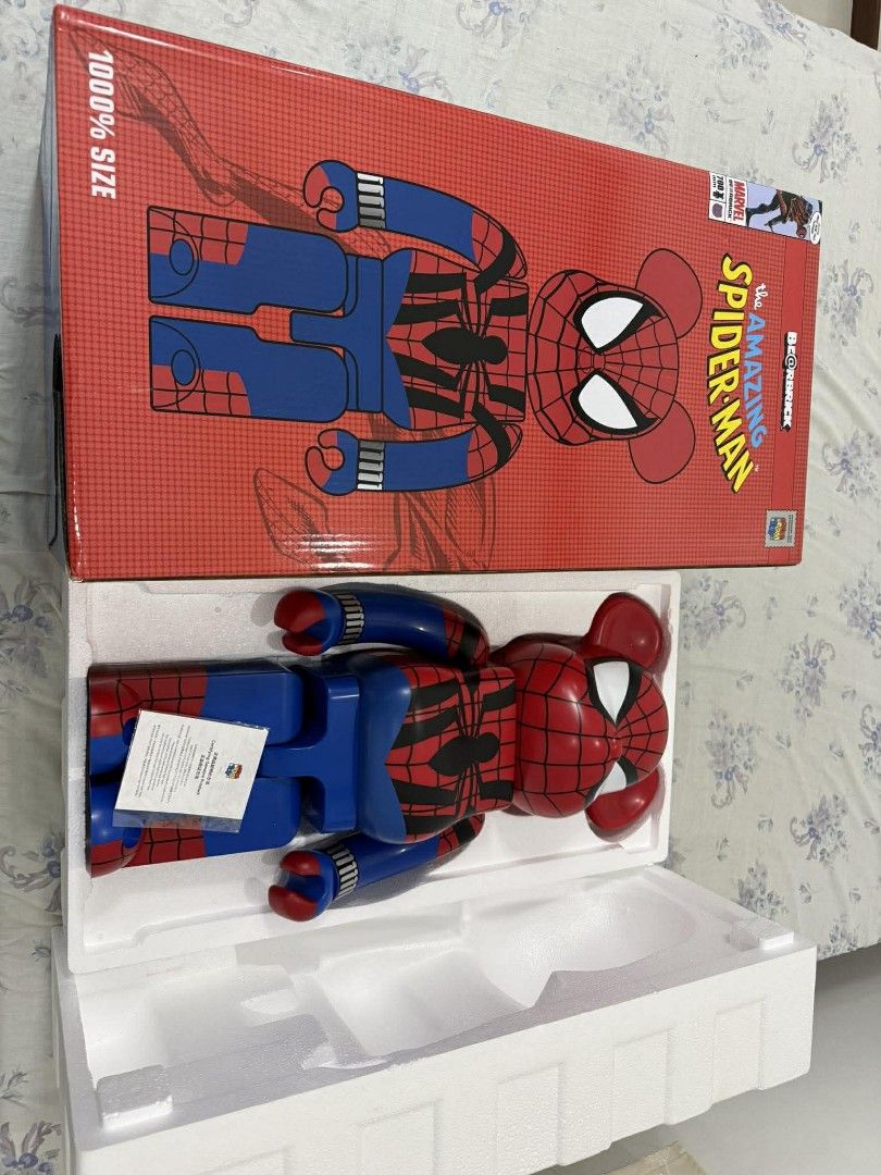 Spider-Man Ben Reilly Bearbrick (Category: Figurines & Statues) located in Las Pinas. Submitted by youngeagle.7b0753 (Listing ID 1465411941, Image 2). Description: Medicom Toy Bearbrick 1000% Spider-Man Ben Reilly ▪️Pristine condition; displayed only inside the acrylic case after taking out of the box ▪️Bought it brand new last August 2025; complete with box and authenticity paper ▪️Licensed Art Toy by Medicom ▪︎ 70cm (2ft 3in) in height ▪︎ Relea