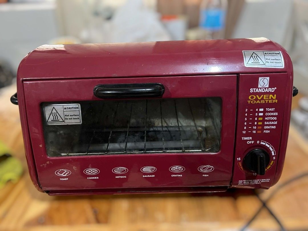 Standard oven toaster (Category: Other Home Appliances) located in Marikina City. Submitted by -vintage.shop- (Listing ID 1465411853, Image 1). Description: .