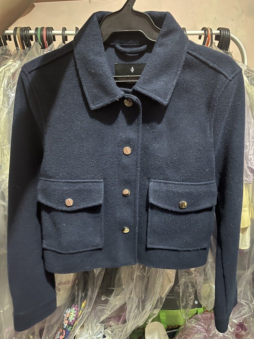 Stradivarius Navy blue collared jacket (Category: Coats, Jackets and Outerwear) located in Manila. Submitted by justshop.ph (Listing ID 1465547599, Image 1). Description: .