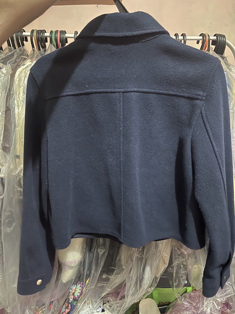 Stradivarius Navy blue collared jacket (Category: Coats, Jackets and Outerwear) located in Manila. Submitted by justshop.ph (Listing ID 1465547599, Image 2). Description: .