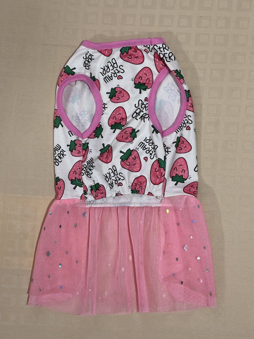 Strawberry Print Dog Dress (Category: Homes & Other Pet Accessories) located in Marikina City. Submitted by _bananahanaa (Listing ID 1465490911, Image 2). Description: - fits shih-tzus or other small dogs - once used only - breathable fabric.