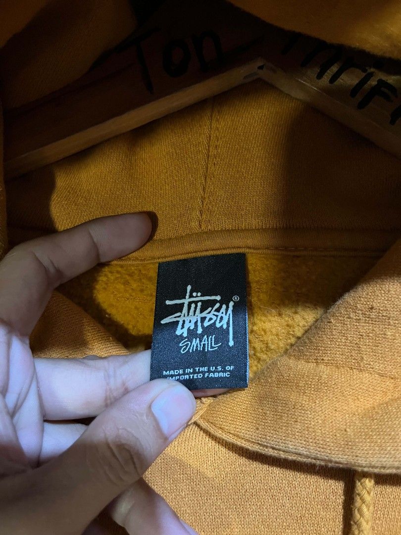 Stussy (Category: Coats, Jackets and Outerwear) located in Andop. Submitted by tonthrift_st (Listing ID 1465482596, Image 3). Description: Stussy Hoodie Excellent condition Size Small on tag Dimes W20 L25.5 No isseue / flaws 🏷️📥 📍Kapalong, Davao del Norte.