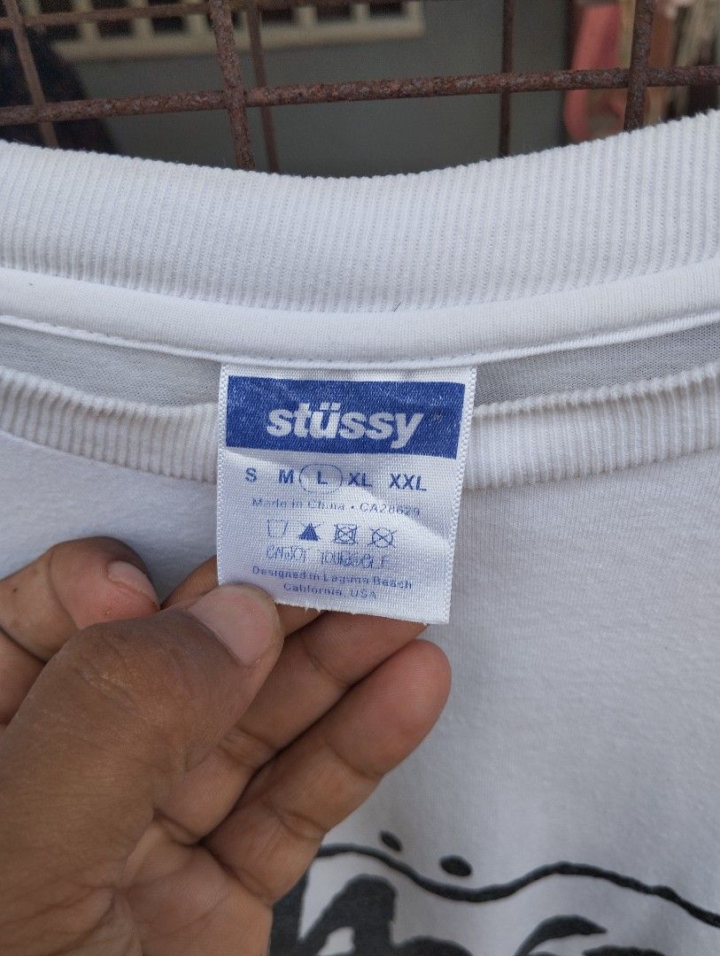 STUSSY WORLD TOUR (Category: Tshirts & Polo Shirts ) located in Pontevedra. Submitted by 6101_finds (Listing ID 1465465207, Image 3). Description: .