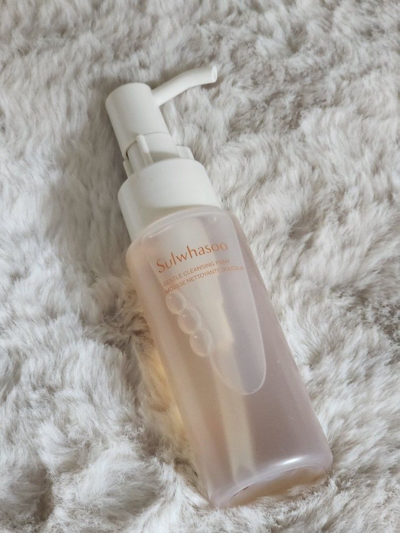Sulwhasoo Gentle Cleansing Foam (Category: Face Care) located in Paranaque City. Submitted by nicnavarro (Listing ID 1465451762, Image 1). Description: Part of my K-Beauty haul at the Amorepacific HQ in Yongsan (SK) Condition: New Size: 50ml.