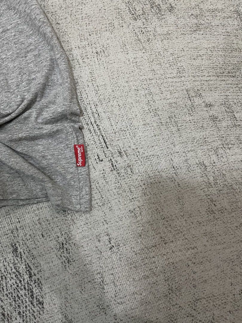 supreme (Category: Tshirts & Polo Shirts ) located in Manila. Submitted by lesterrrrrr (Listing ID 1465578736, Image 3). Description: .