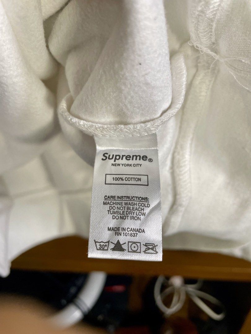 Supreme Gonz Stars Hooded (Category: Coats, Jackets and Outerwear) located in Davao. Submitted by the_rare_hustla (Listing ID 1465508798, Image 3). Description: Supreme Gonz Stars Hooded Issue None Need Wash Only Color rate 10/10 Width - 21 Length - 27 Size Large on tag Fit to Med-Large Dm If Interested!.