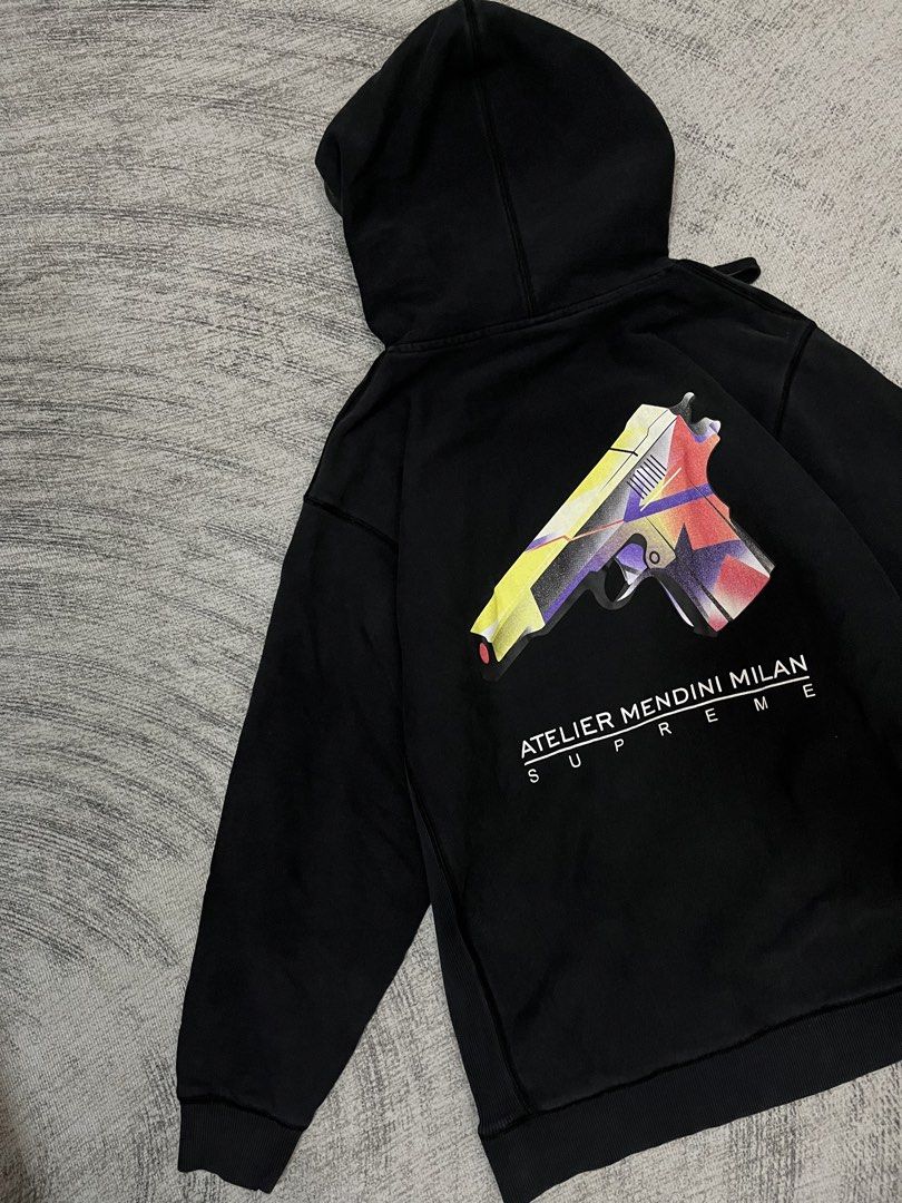 supreme hoodie (Category: Coats, Jackets and Outerwear) located in Manila. Submitted by lesterrrrrr (Listing ID 1465578870, Image 2). Description: .