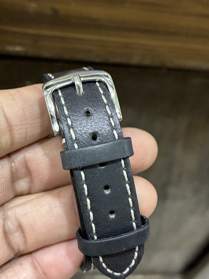 Swiss Army Mens Watch (Category: Men's Watches) located in Manila. Submitted by tictac921 (Listing ID 1465439485, Image 3). Description: .