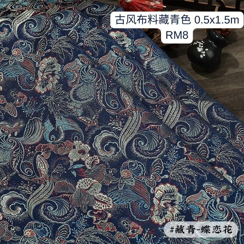 Table runner (Category: Table Linen & Textiles) located in Singapore. Submitted by threedo (Listing ID 1465465183, Image 1). Description: .