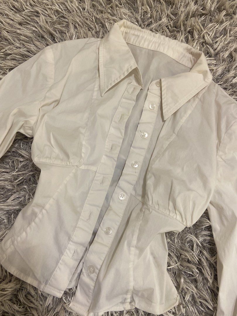 TAKE ALL 5 pcs BRANDED PRELOVED TOPS (Category: Blouses) located in Manila. Submitted by charleneka32549 (Listing ID 1465437545, Image 2). Description: .