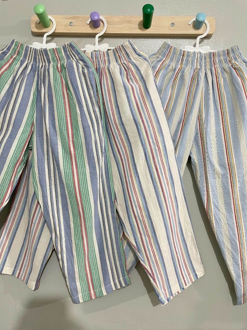 Talatwinks Linen Blend Pegged Pants (Category: Babies & Kids Fashion) located in Davao. Submitted by jajai_7 (Listing ID 1465469463, Image 1). Description: 450 each take all 1,250 - SIZE 2 (4yo-6yo) - Never worn - Photos 6,7,8 are based on reviews - SUPER GOOD QUALITY, I think the fabric is much better than Zara & H&M - Proudly LOKAL!!! ♡ rfs: impulse buying lol son preferred shorts talaga.