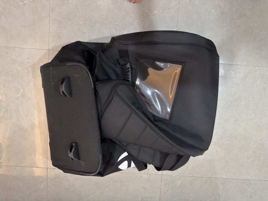 Taylormade Golf Travel Bag (Category: Golf) located in Naga. Submitted by bblackwidoww7 (Listing ID 1465519249, Image 2). Description: only used once! used it only to protect my golf bag during flight back home (those are cobwebs at the bottom not scratches) rfs: decluterring stuff!.