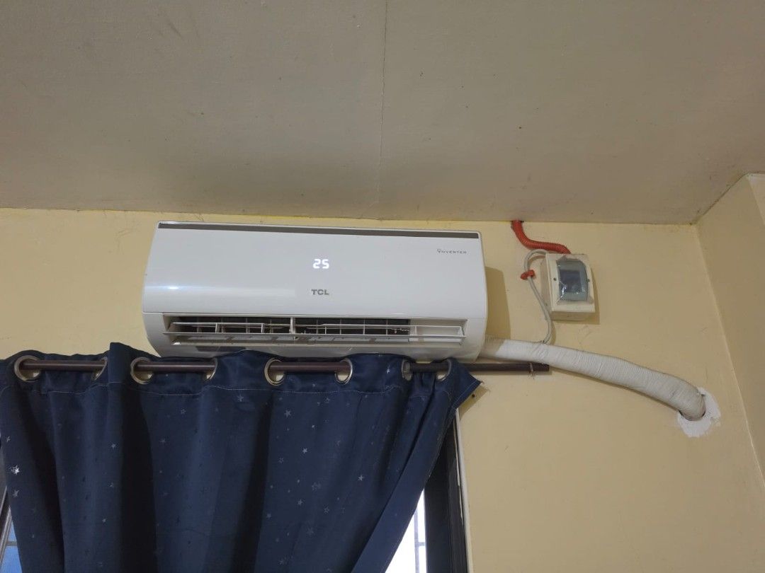 TCL Split Type Inverter Air Conditioner 1HP TAC-09CSA/KI (Category: Air Conditioning and Heating) located in Las Pinas. Submitted by stardust070 (Listing ID 1465567038, Image 3). Description: TCL Inverter Split Type Air Conditioner (1.0 HP) – Well used but still in good condition/No defects ​Listing Description: ​Selling a pre-owned TCL Inverter Split-Type Air Conditioner (1.0 HP class / 9,500 BTU/h capacity). Works great and cools efficiently wh