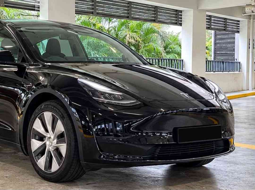 Tesla Model Y Electric RWD (A) (Category: Used Cars) located in Singapore. Submitted by carbuyersclub (Listing ID 1465403335, Image 2). Description: Showroom: Car Buyers Automotive Pte Ltd 1 Kampong Ampat #07-09/10 Singapore 368314 CarBuyers Club SG #1 Tesla reseller, 500+ Google reviews, SGCM Premium Dealer 2026! Cash rebate of $23,489 to grab at the end of COE! 1 owner unit! Comes with Tesla 4 years vehicle warranty and 8yr battery warranty for
