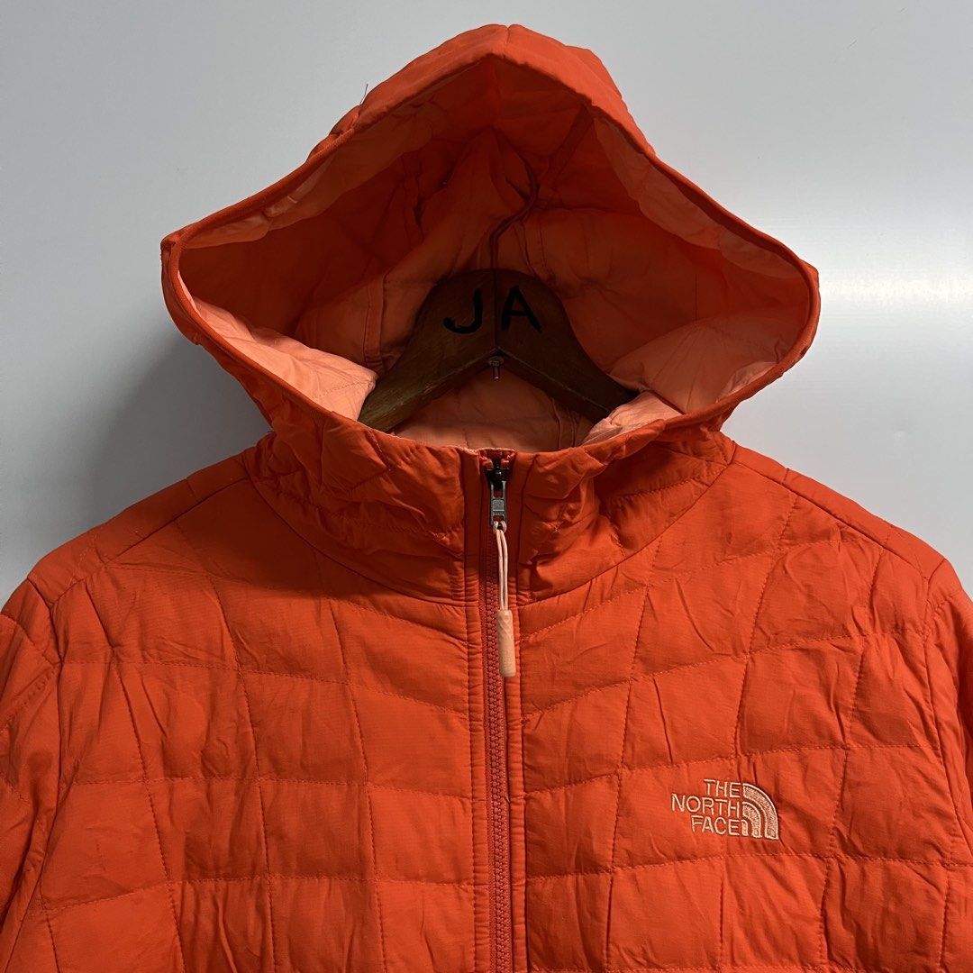 The North Face - Thermo Ball Womens (Category: Coats, Jackets and Outerwear) located in Batangas. Submitted by wornwear.ph (Listing ID 1465537231, Image 3). Description: The North Face - Thermo Ball Womens XL fits Large also Width 21 inches Length 26” Lightweight / Packable Has dirt on sleeves, needs wash 9/10 Good condition 980 only! .