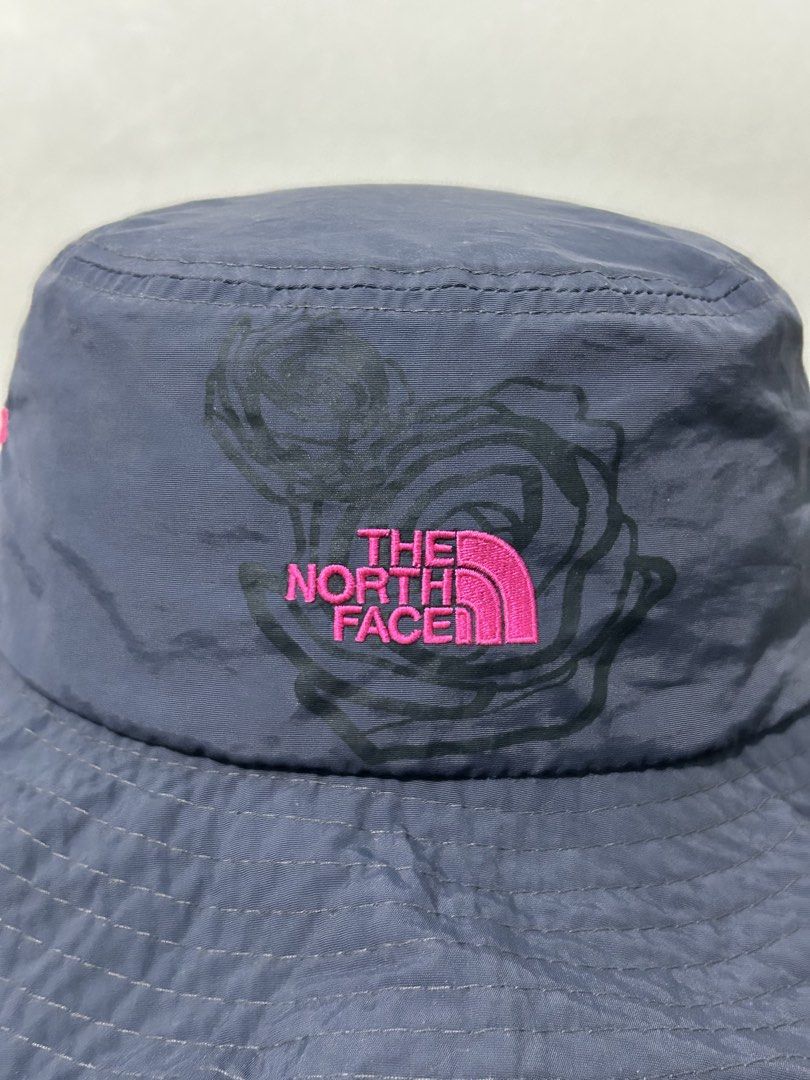 The NorthFace Brimmed Hat (Category: Hats & Beanies) located in Quezon City. Submitted by jjsurplus_23 (Listing ID 1465399176, Image 2). Description: .