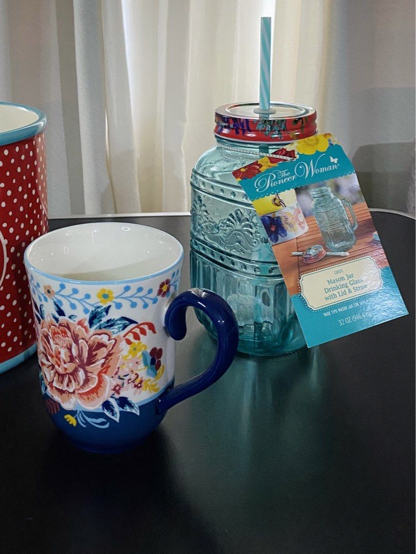 The Pioneer Woman (Category: Announcements) located in Manila. Submitted by glen_n (Listing ID 1465488003, Image 1). Description: Authentic The Pioneer Woman Both Brandnew never used Mason Jar 500 Mug 500 🚚Strictly for pick-up or Lalamove only. Shipping fee to be shouldered by the buyer. 📍Paranaque City .