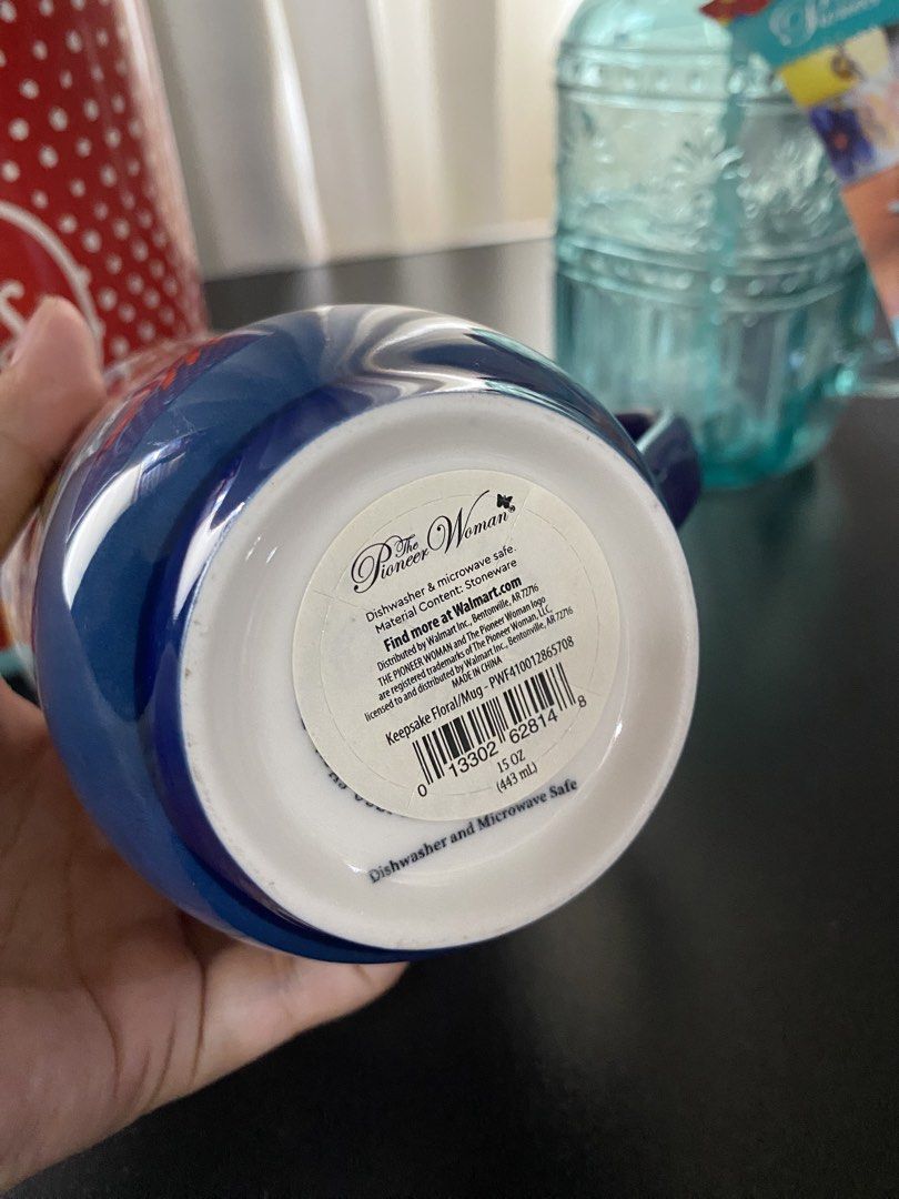 The Pioneer Woman (Category: Announcements) located in Manila. Submitted by glen_n (Listing ID 1465488003, Image 3). Description: Authentic The Pioneer Woman Both Brandnew never used Mason Jar 500 Mug 500 🚚Strictly for pick-up or Lalamove only. Shipping fee to be shouldered by the buyer. 📍Paranaque City .
