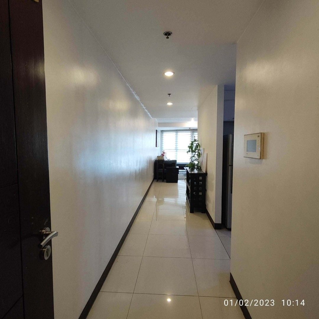 The Venice Luxury Residences (Category: Apartments & Condos) located in Manila. Submitted by mrnllmgt (Listing ID 1465499227, Image 3). Description: The Venice Luxury Residences 19th Floor (Corner Unit) 102 sqm corner Two (2) Unit Bedroom with 1 Maid's Room, three toilet & bath, kitchen, laundry room, and balcony, with very nice view. Mckinley Hill Taguig City Fully Furnished -2 Double bed -1 sofabed -Refrigerator -Burner stove -Washing Machine -