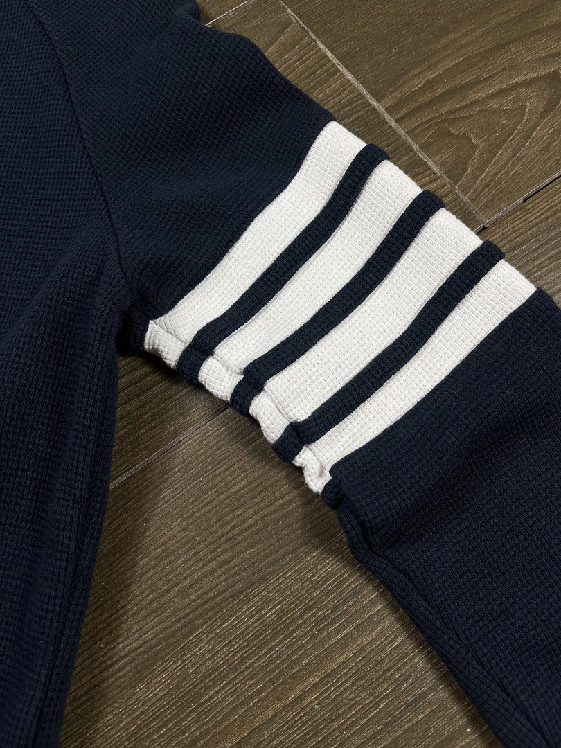 Thom Browne Waffle Knitted (Category: Longsleeves) located in Bacolod City. Submitted by gabinuks2039771 (Listing ID 1465528034, Image 3). Description: 20x24 Not sure if authentic Dm if interested .
