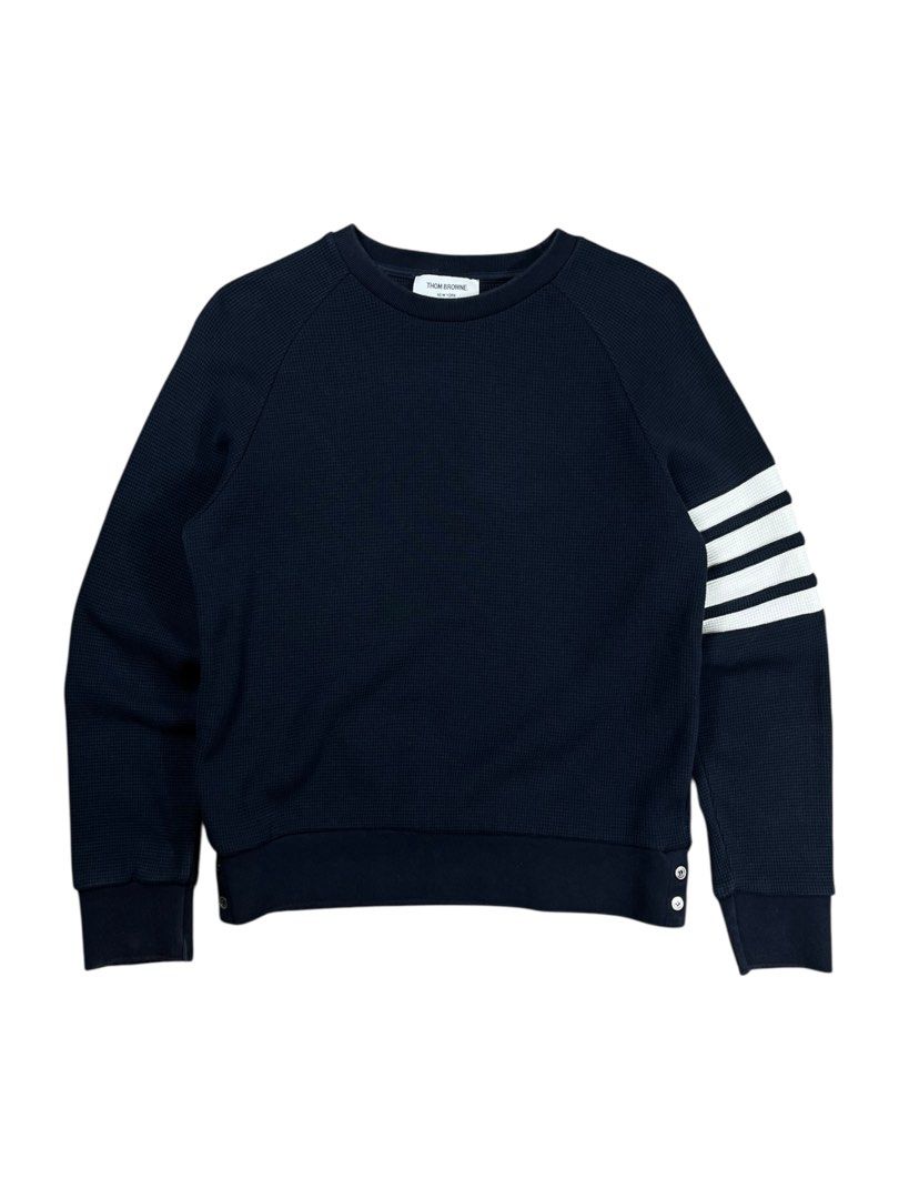 Thom Browne Waffle Knitted (Category: Longsleeves) located in Bacolod City. Submitted by gabinuks2039771 (Listing ID 1465528034, Image 1). Description: 20x24 Not sure if authentic Dm if interested .