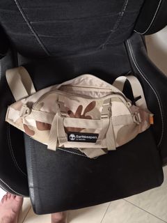 （分類：）位於 。 由 29815555 提交（商品編號 1465485335，圖片 1）。簡介： 。