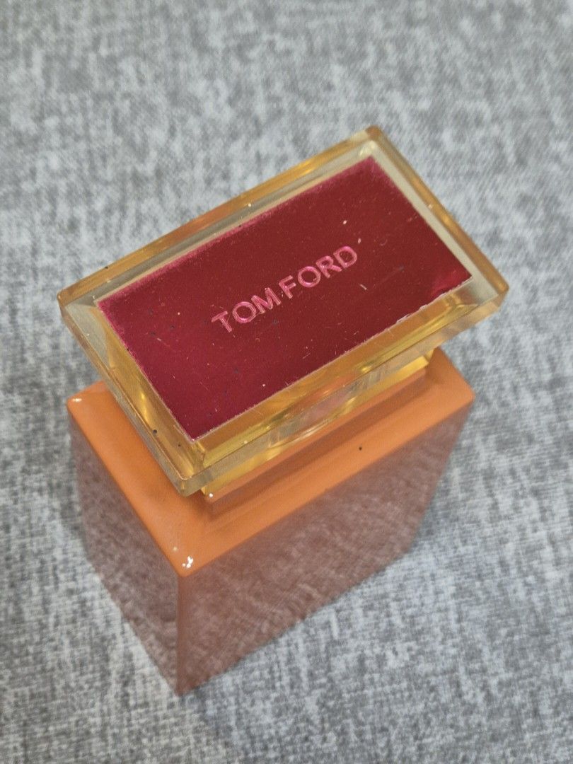 Tom Ford Bitter Peach Eau De Parfum 100ml (Category: Fragrance & Deodorants) located in Paranaque City. Submitted by erinnnm (Listing ID 1465513617, Image 2). Description: - Brand/Item: Tom Ford Bitter Peach Eau De Parfum 100ml (Dupe!) - Volume: About half full - Scent Profile: Amber Vanilla (Warm, fruity, and gourmand) - Reason for selling: Vanity shelf decluttering.