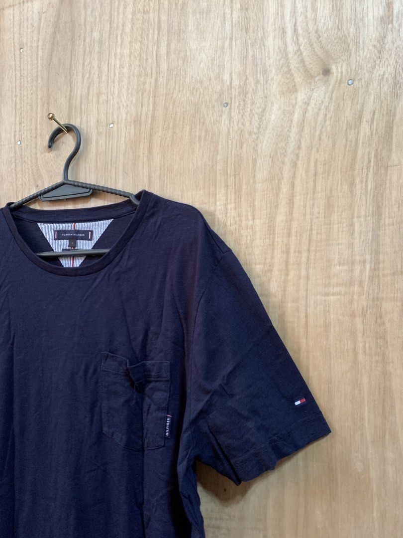 Tommy Hilfiger Pocket Tee (Category: Tshirts & Polo Shirts ) located in Kabasalan. Submitted by alvin_6 (Listing ID 1465390978, Image 2). Description: color rate 9.8/10 dimes 21 x 29 no issue.