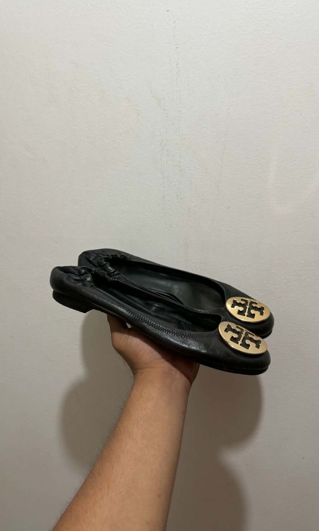 Tory burch ballet flat (Category: Flats & Sandals) located in Koronadal. Submitted by mannylagada880 (Listing ID 1465395881, Image 2). Description: im good condition ship nationwide ✈️.