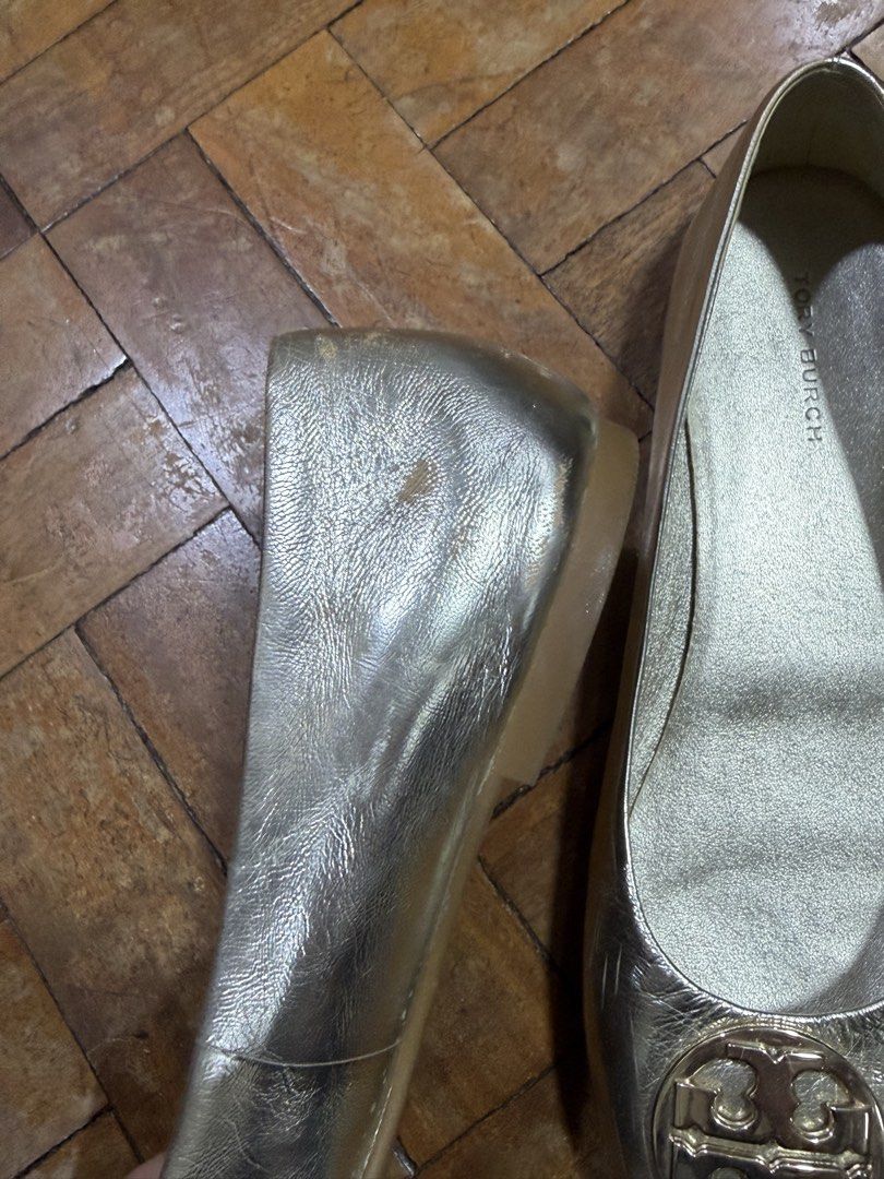 Tory burch flats (Category: Flats & Sandals) located in Davao. Submitted by declutter29731 (Listing ID 1465543564, Image 2). Description: .