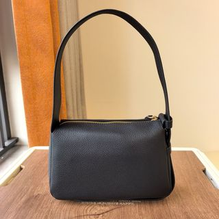 (Category: ) located in . Submitted by pshoppers. (Listing ID 1465412172, Image 1). Description: .
