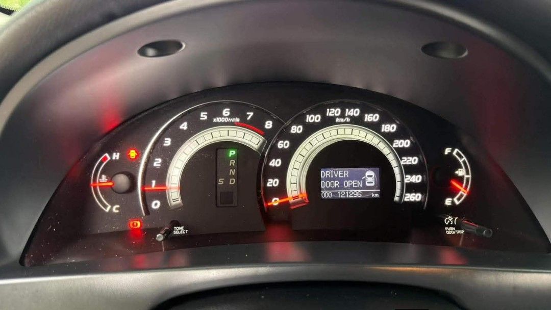 Toyota Camry Q Auto (Category: Used Cars) located in Guimba. Submitted by joanalyn26 (Listing ID 1465383706, Image 3). Description: 2009 Toyota Camry 3.5Q Asking Price: Php 355,000 ✓No issue ✓Complete papers ✓Ready for transfer Like Brand New Condition! ✅ Top of the Line ✅ All original paint ✅ All stock and working ✅ Automatic Transmission ✅ Dual Aircon ✅ Luxury feels ✅ Brand new tires 2025 DOT ✅ Pearl White color ✅ 120,xxx Original Mileage ✅ Com