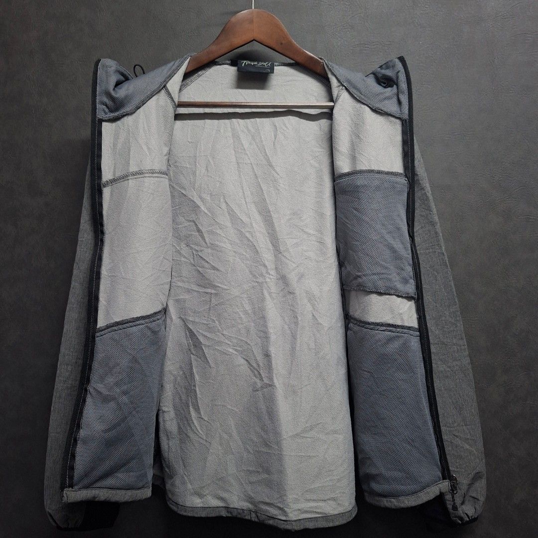 Travel Shell Hooded Jacket (Category: Coats, Jackets and Outerwear) located in Manila. Submitted by have.thrift (Listing ID 1465455824, Image 3). Description: 𝐏𝐫𝐢𝐜𝐞: ₱ 399 𝐉𝐚𝐜𝐤𝐞𝐭: Travel Shell Hooded Jacket 𝐒𝐢𝐳𝐞: L26" x W21" 𝐂𝐨𝐧𝐝𝐢𝐭𝐢𝐨𝐧: LIKE NEW 🏁 𝐂𝐨𝐥𝐨𝐫: Preserved 𝐒𝐭𝐚𝐢𝐧𝐬: None 𝐒𝐡𝐢𝐩𝐩𝐢𝐧𝐠 Nationwide - Shipping Every Saturday PH J&T Courier - GCash Payment Only Pay First - Item/s + Shipping.