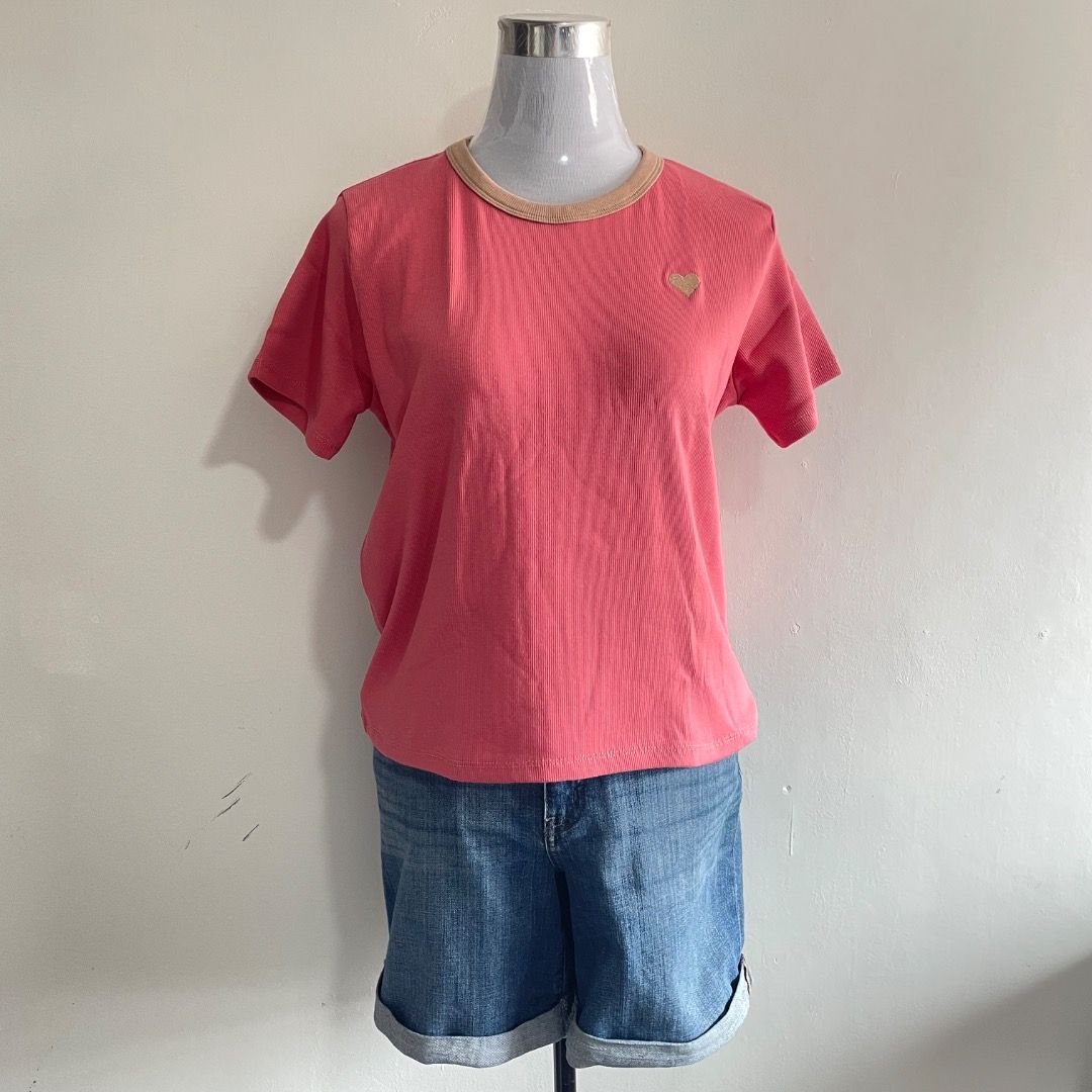 Two toned Tshirt with Heart Embroidered (Category: Shirts) located in Bacolor. Submitted by chicn_classy (Listing ID 1465495133, Image 1). Description: .