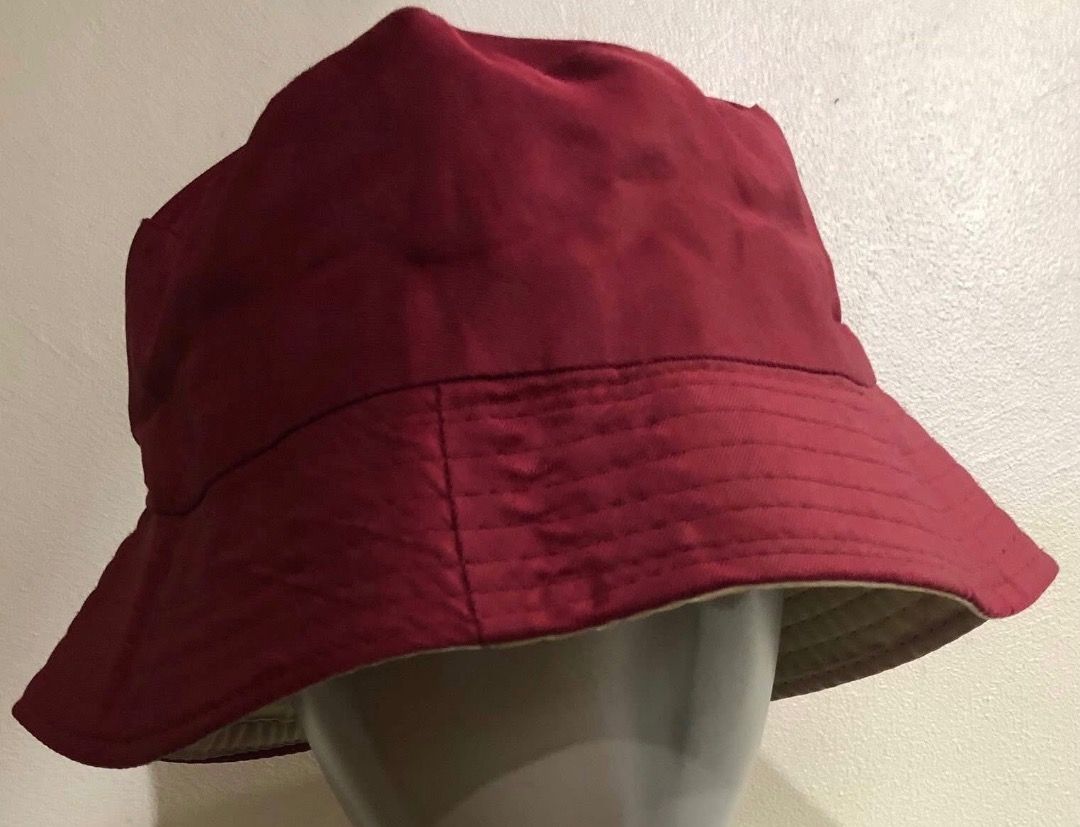 [U] Reversible Bucket hat (Category: Caps & Hats) located in San Juan City. Submitted by ttanmien (Listing ID 1465530016, Image 2). Description: ⚜️✨⚜️✨⚜️✨⚜️✨⚜️✨⚜️ 💁🏻‍♀️SELLING PRICE: ₱50 Original Price: Around ₱200 May fit kids up to adult Freesize size ⚠️Please do measure ur child if u r not sure about their true size ⚠️Please do check the size for perfect fitting I don’t do refunds once sold 💁🏻‍♀️Other details: •Color Red •First owned •Used