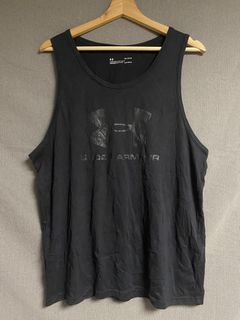 (Category: ) located in . Submitted by ukaythriftshirt (Listing ID 1465526333, Image 1). Description: .