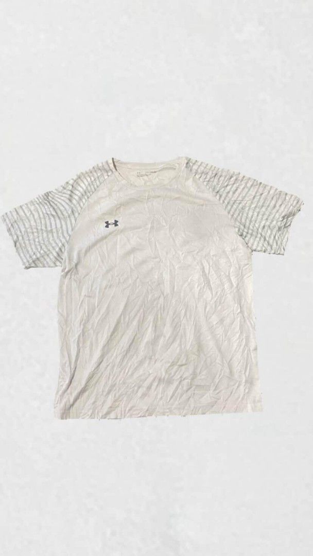 Under Armour White Patterned Sleeves Athletic T-Shirt (Category: Tshirts & Polo Shirts ) located in Maasin. Submitted by trippythirftyyy (Listing ID 1465387673, Image 2). Description: UA DRY FIT SHIRT🔥😱 PERFECT FOR SPORT AUTHENTIC EXCELLENT CONDITION SIZE XXL YOUTH / FIT MEDIUM-LARGE ADULT DIMES: 21' WIDTH 28' LENGTH 10/10 COLOR RATE NEED WASH SINCE FRESH FROM BALE LEYTE 📍.