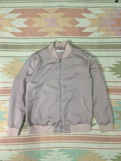 (Category: ) located in . Submitted by thriftparadise.co (Listing ID 1465565295, Image 1). Description: .