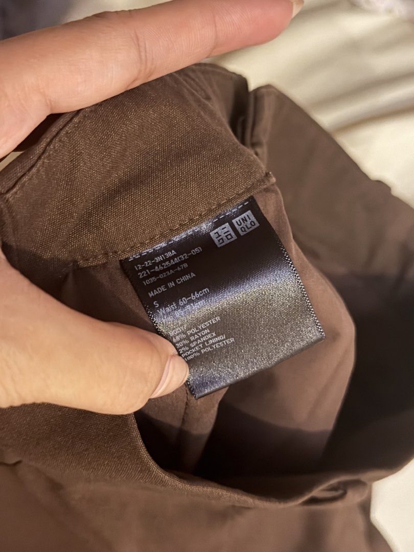 Uniqlo Brown Tailored Shorts Size S (Category: Shorts) located in Manila. Submitted by ekathleeen (Listing ID 1465521976, Image 2). Description: Decluttering!! 👖👚 Size: S Used twice only Loc: Makati.