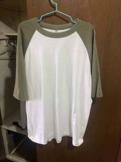 (Category: ) located in . Submitted by joshhhhthrifted (Listing ID 1465434937, Image 1). Description: .