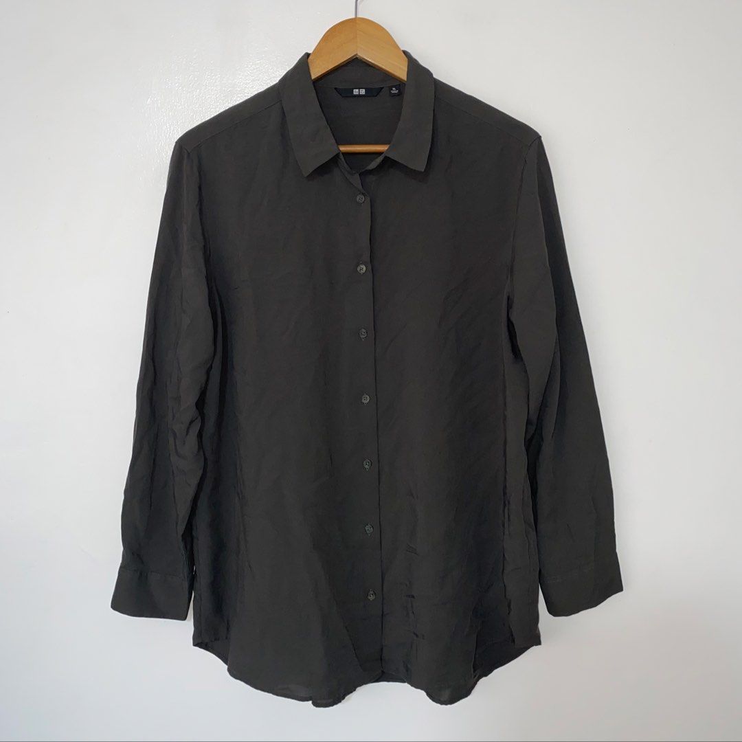 SALE‼️UNIQLO rayon long sleeve top (Category: Longsleeves) located in San Jose del Monte. Submitted by mamiracky (Listing ID 1465483958, Image 1). Description: Last price posted In good condition No flaws No when worn .