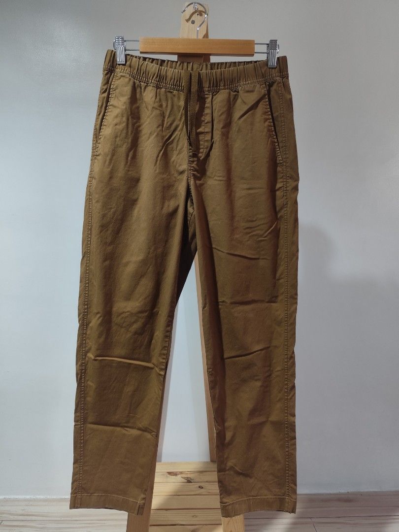Uniqlo Smart ankle (Category: Trousers) located in Makati City. Submitted by hoykii (Listing ID 1465401926, Image 1). Description: SIZE: S ISSUE: NONE 150 PHP.