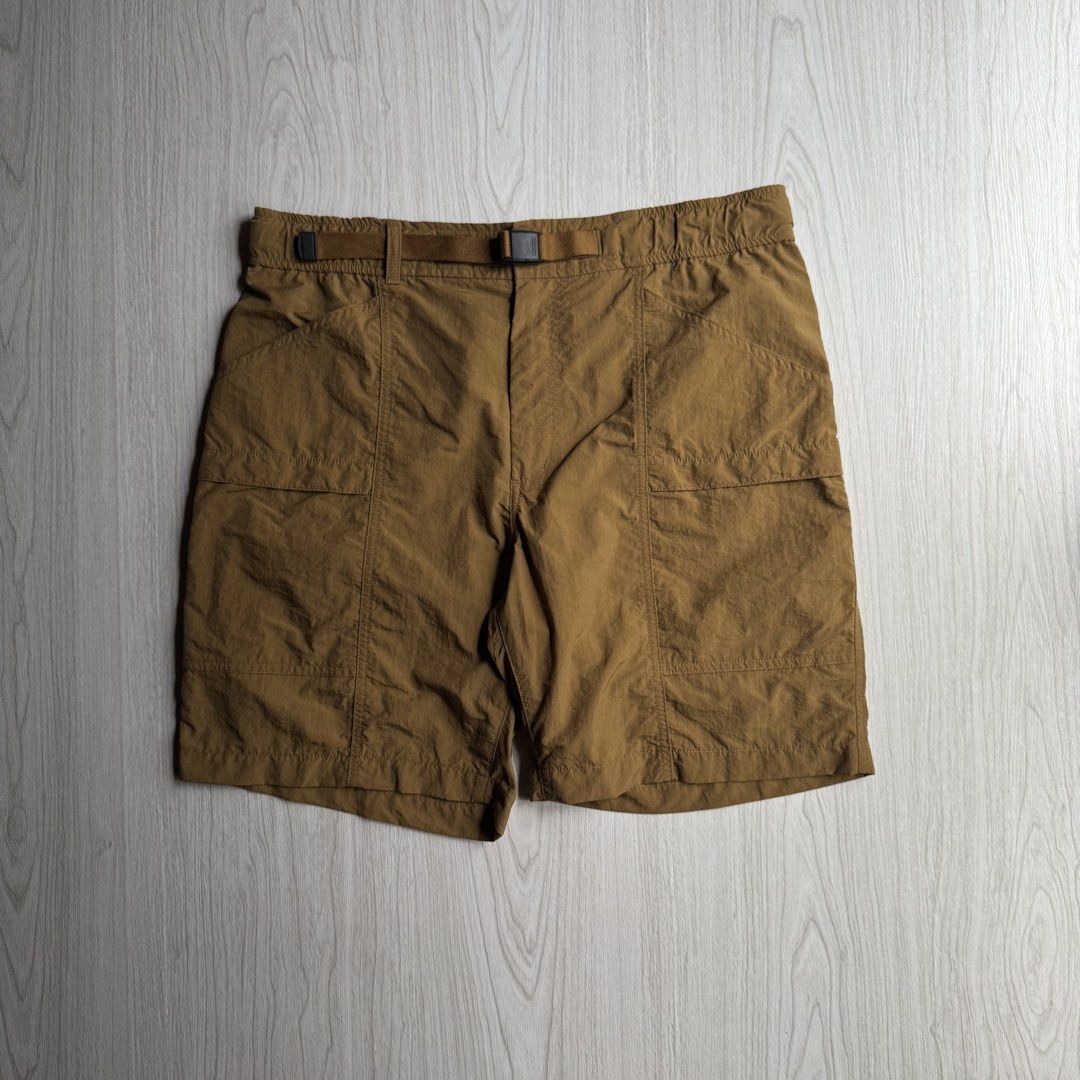 Uniqlo Utility Nylon Short (Category: Shorts) located in Zamboanga. Submitted by rustic.rev (Listing ID 1465426243, Image 2). Description: Uniqlo Utility Nylon Shorts Like new condition Tagged: Large (84-92cm) Measurements: Waist: 33-36” Front rise: 11.5” Thigh: 14” Leg opening: 11.5” Length: 19”.