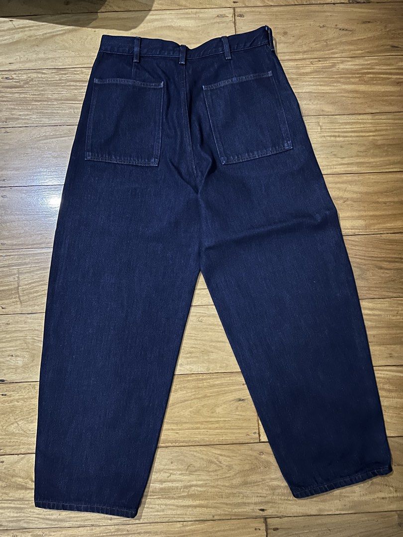 Uniqlo Wide Barrel Jeans (Navy) (Category: Jeans) located in Manila. Submitted by drewclues21 (Listing ID 1465473913, Image 2). Description: Used Once or Twice Only No Damage No Alterations RFS: Wrong Size Negotiable.