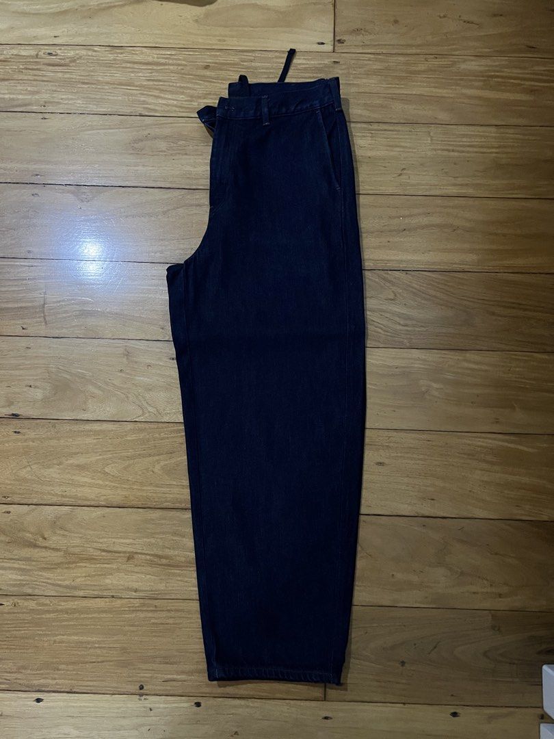 Uniqlo Wide Barrel Jeans (Navy) (Category: Jeans) located in Manila. Submitted by drewclues21 (Listing ID 1465473913, Image 3). Description: Used Once or Twice Only No Damage No Alterations RFS: Wrong Size Negotiable.