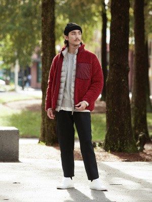 Uniqlo WINDPROOF OUTER FLEECE FULL-ZIP JACKET ( unisex) (Category: Coats, Jackets and Outerwear) located in Binan City. Submitted by rdgerevilla (Listing ID 1465570889, Image 2). Description: Uniqlo WINDPROOF OUTER FLEECE FULL-ZIP JACKET ( unisex) ₱750 Medium on tag Like new No issue Location: Binan.