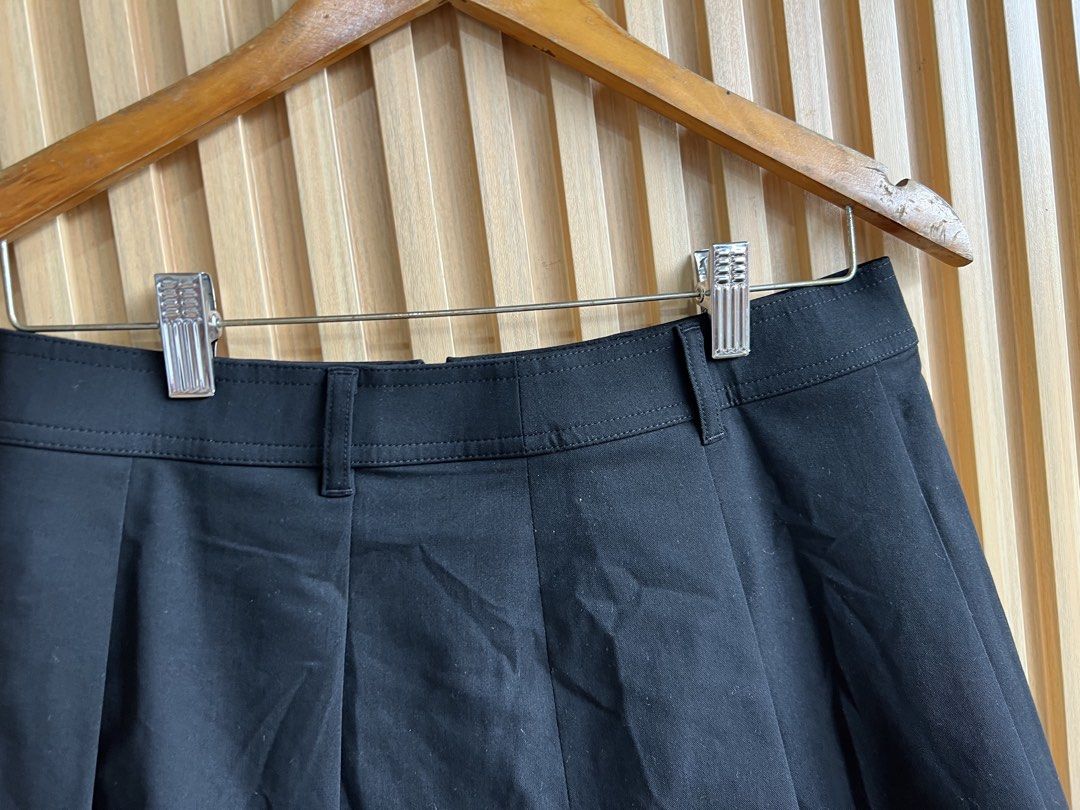 Unqlo (Category: Skirts) located in Lipa City. Submitted by thyra06 (Listing ID 1465436688, Image 3). Description: Unqlo skort perfect pang pickle ball size 28/29.