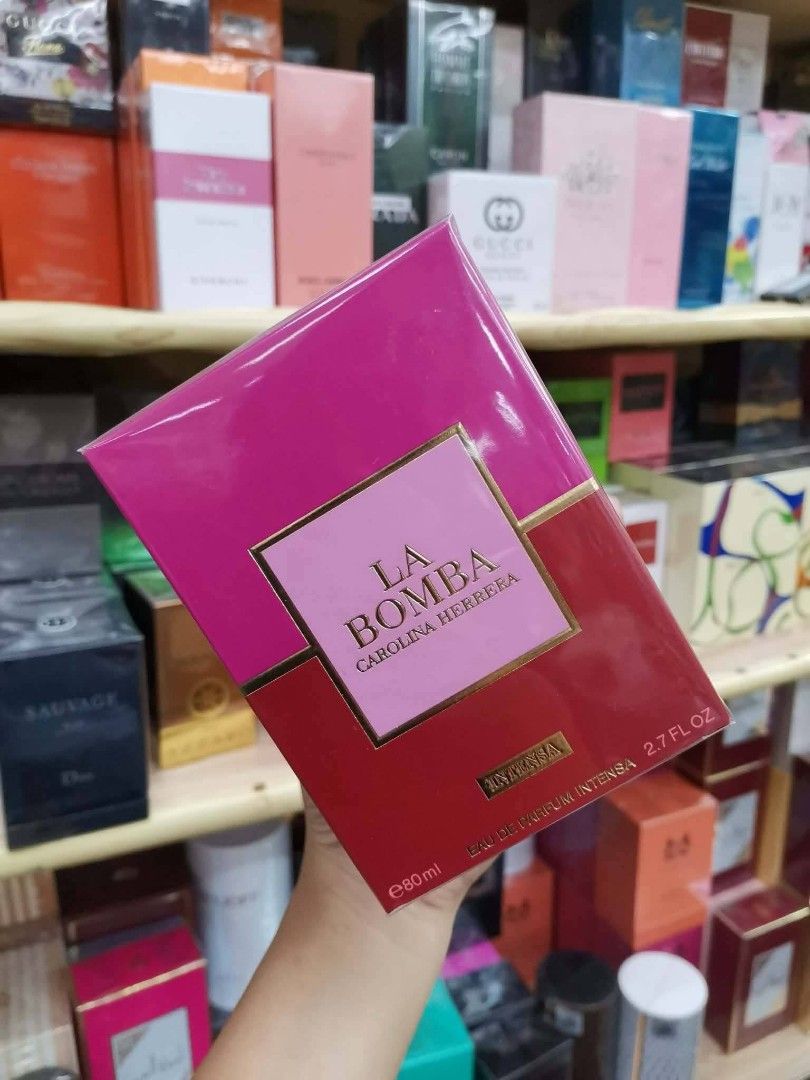 Us testers perfumee (Category: Fragrance & Deodorants) located in Quezon City. Submitted by yzzabelle_1203 (Listing ID 1465427962, Image 3). Description: US TESTERS perfume oil-based💯 long lasting💯 strong projections💯 dm me or message my efviii acc. Yzzabelle Finds ( naka sleeveless dress and naka sideview ang atake 😂).