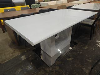 Dining Tables Item koleksi 3