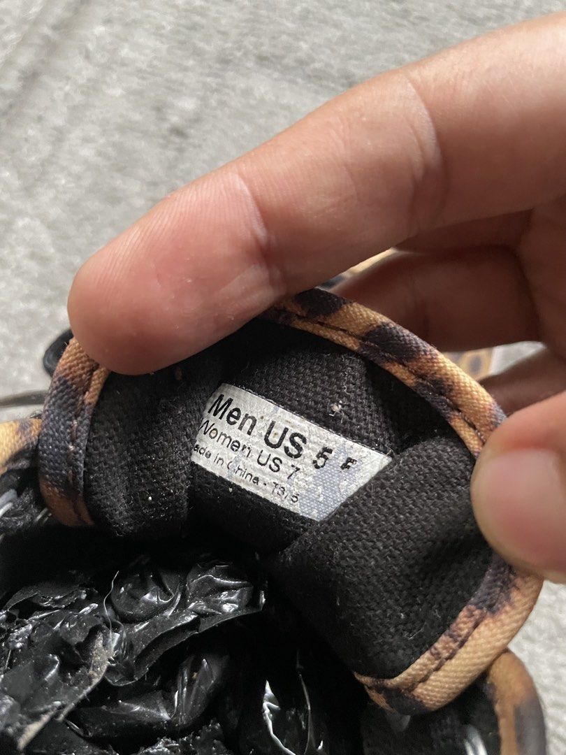 Vans Authentic Hi leopard-print high-top sneakers (Category: Sneakers) located in Davao. Submitted by waragudfindsll (Listing ID 1465514107, Image 3). Description: Vans Authentic Hi leopard-print high-top sneakers Mens US5.5, Womens US7 .